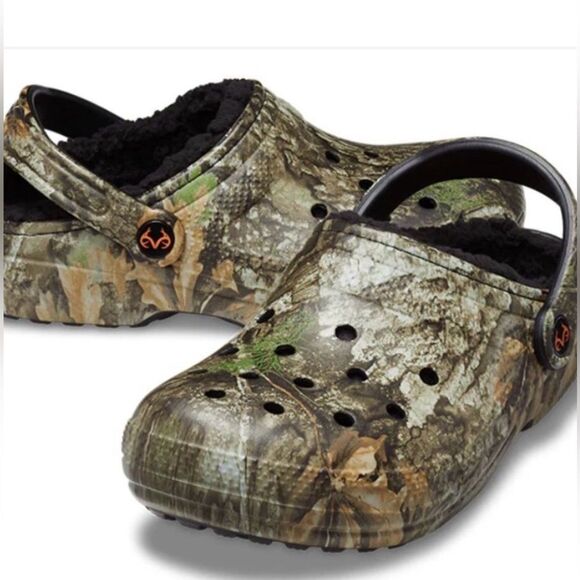 CROCS x Realtree APX Classic Lined Clog Unisex W10 M8 Camo Hiking Lounging NEW - Picture 1 of 11
